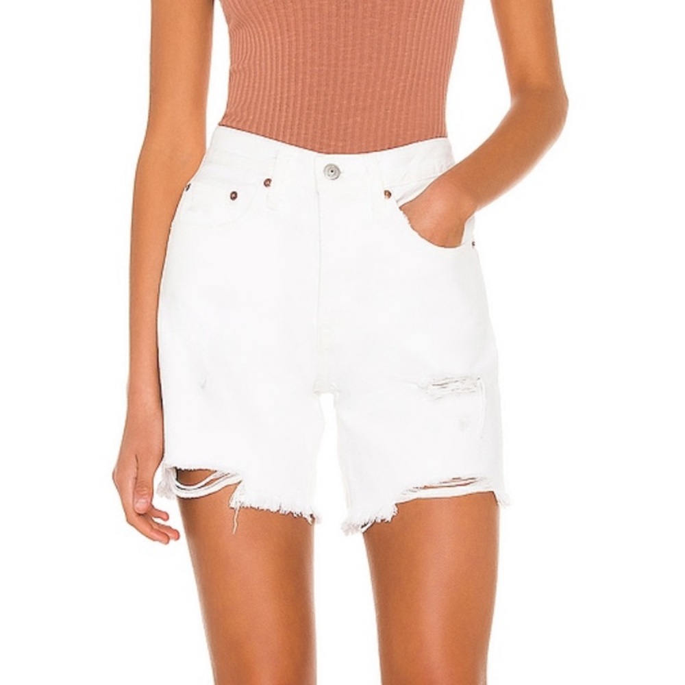 Levi’s White 501 mid thigh jean Shorts